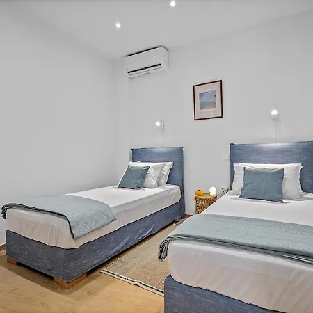 Beachfront With A Breathtaking View! * Chalkís