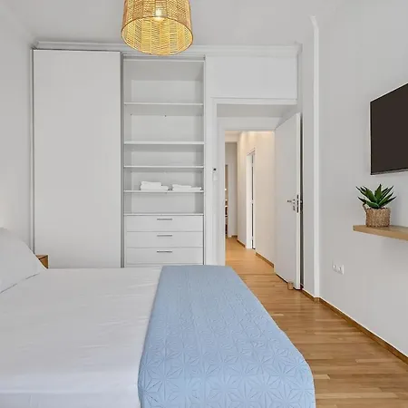 דירה Beachfront With A Breathtaking View! Chalkís