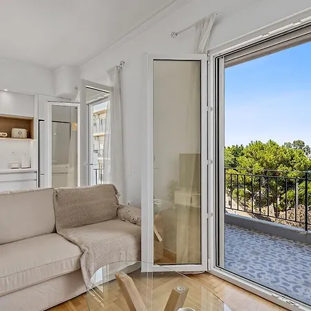 Beachfront With A Breathtaking View! Chalkís