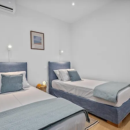 アパート Beachfront With A Breathtaking View!