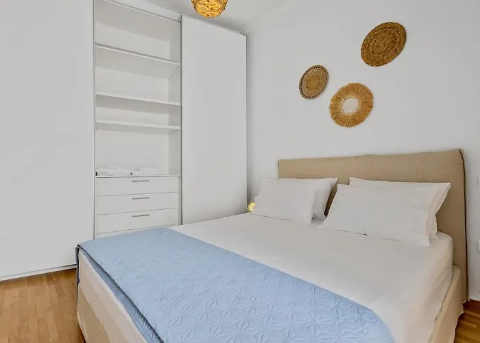 Lejlighed Beachfront With A Breathtaking View! Chalkís